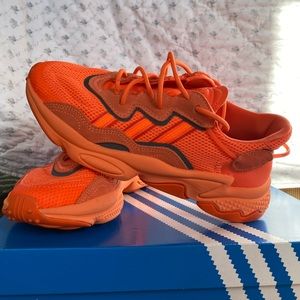 ORANGE ADIDAS OZWEEGO MENS WORN ONCE SIZE US 71/2
